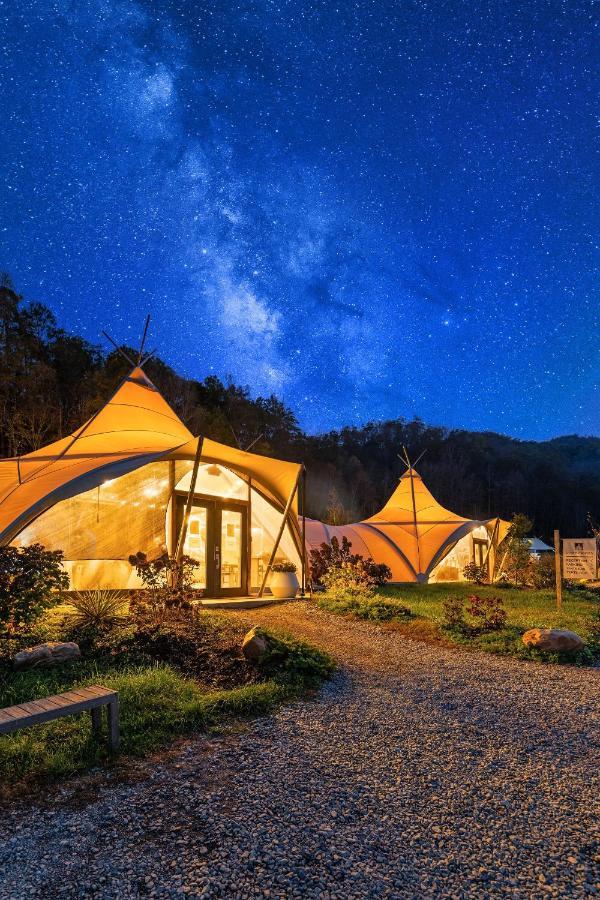 Under Canvas Great Smoky Mountains Hotel Pigeon Forge Ngoại thất bức ảnh